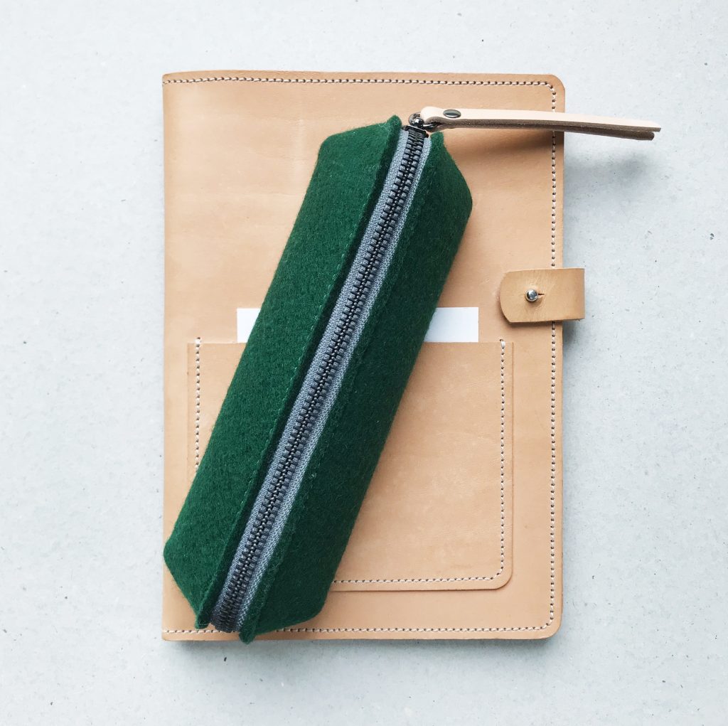 by gitte wooly pouch green